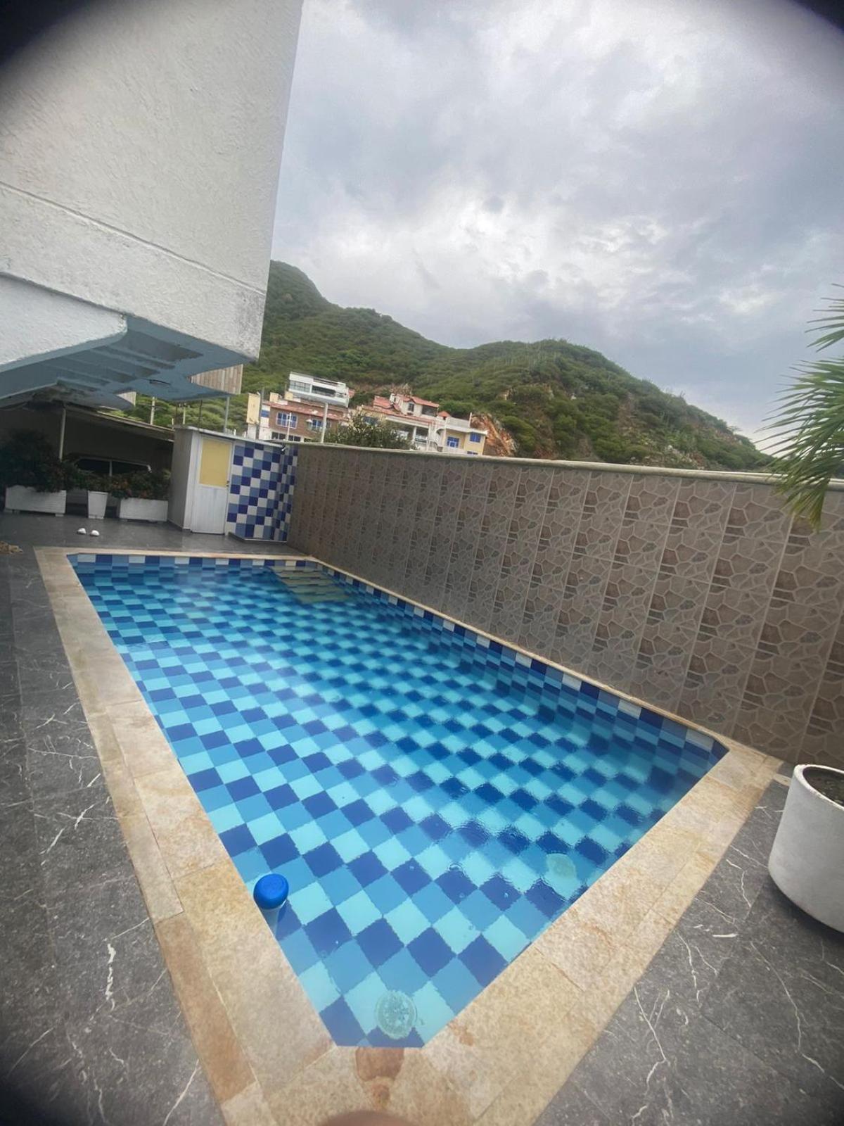 Rodadero Edificio 7 Mares *